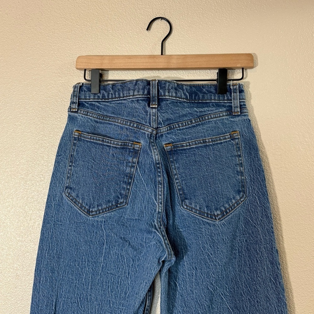 Abercrombie The 90’s Relaxed Jean High Rise 4 / 27 short - Picture 7 of 9